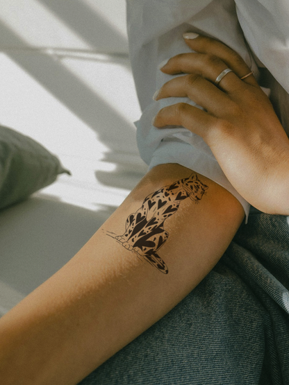 Leopard in Love temporary tattoo