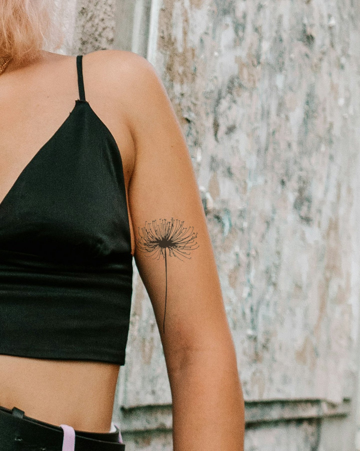 Dandeline temporary tattoo