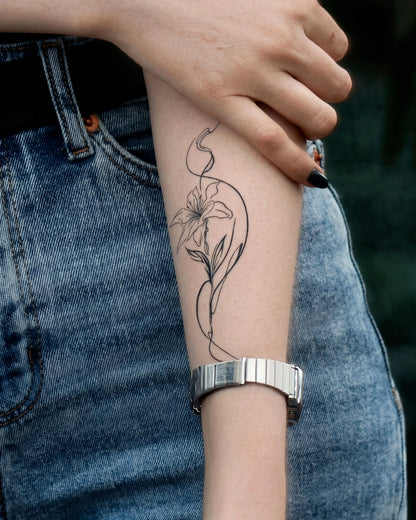 Lily temporary tattoo