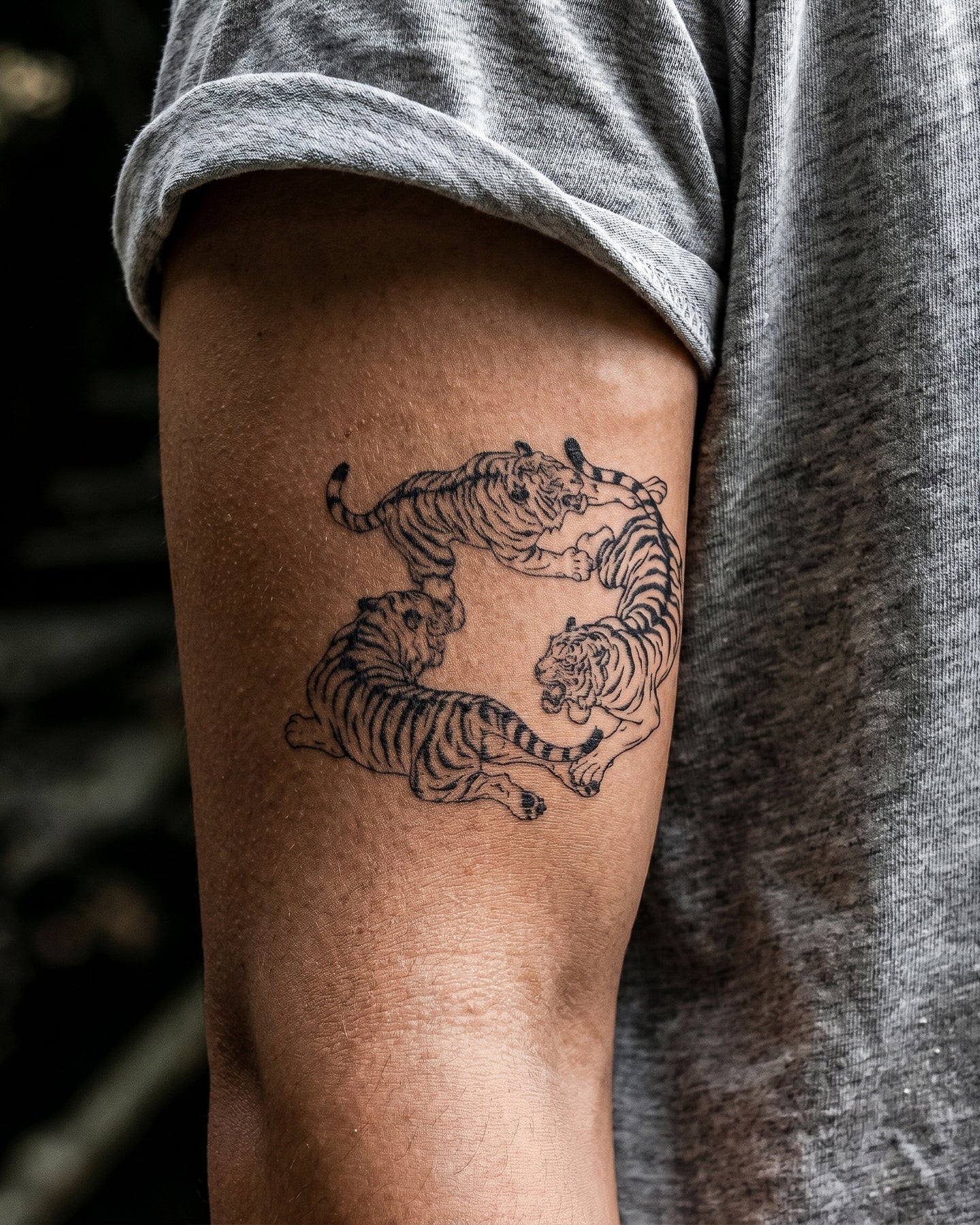 Running Tigers temporary tattoo